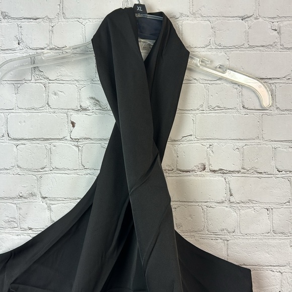 BloomChic Black Backless Crossover Halter Pocket Dress Plus Size 2X - Picture 6 of 8